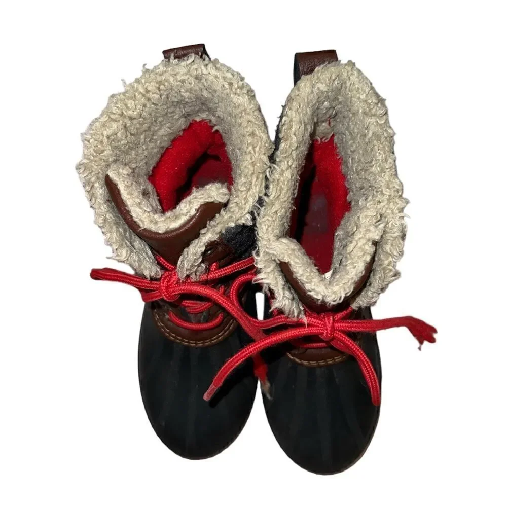 Gap cozy youth duck rain & snow‎ boot with Thinsulate size 12 gorpcore